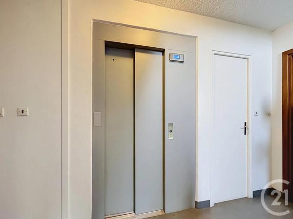 Appartement T3 à vendre  3 pièces - 69,50 m 2   BREST  - 29
