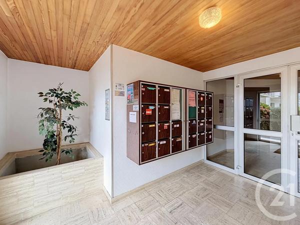 Appartement T3 à vendre  3 pièces - 69,50 m 2   BREST  - 29