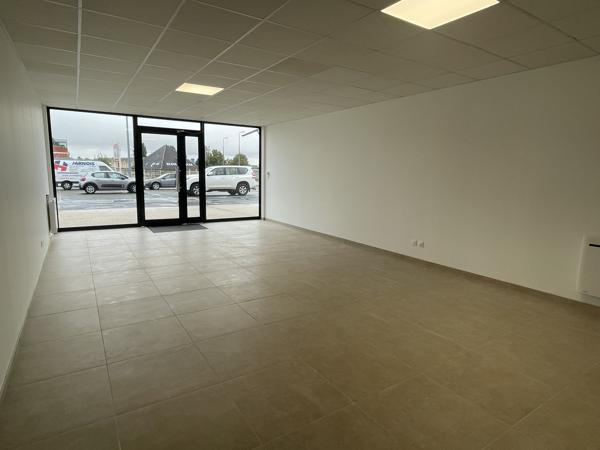 A LOUER BEAUVAIS - 100 À 300 M2 DE BUREAUX REFAITS À NEUFS