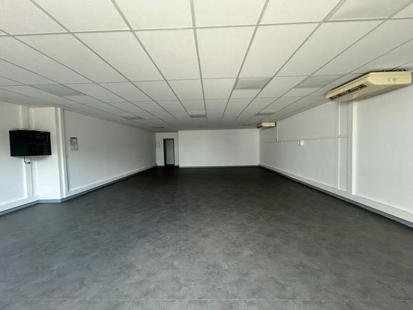 Châtenoy le Royal Zone Verte - Proximité échangeur Nord - Bureaux 100 m² à louer