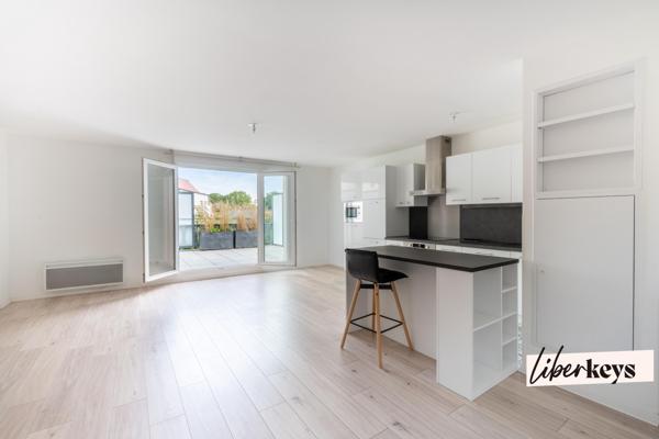 Proche Plaisir - Duplex 4 pièces de 91 m² avec terrasse et deux parkings
