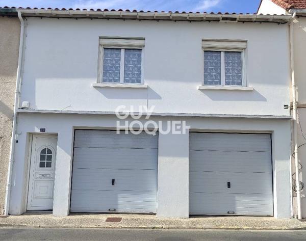 Maison avec Terrasse  et 2 garages
