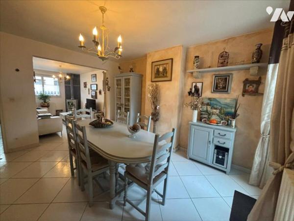 Maison de ville avec cour