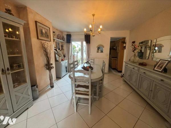 Maison de ville avec cour