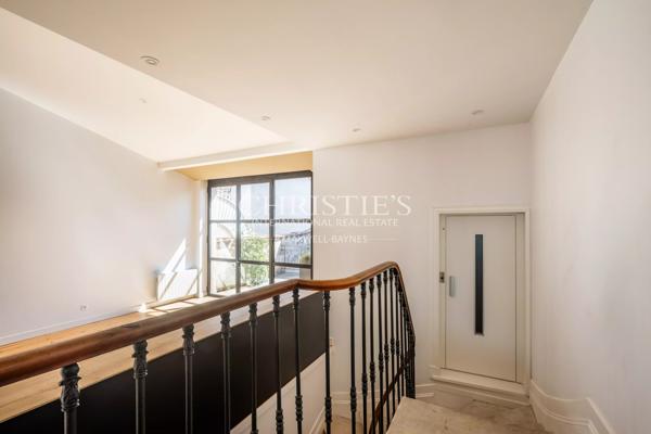 Bordeaux Jardin Public – Duplex d’exception · Dernier étage · 153 m² · Terrasse · Garage · Ascenseur privatif