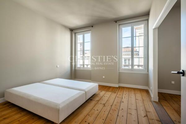 Bordeaux Jardin Public – Duplex d’exception · Dernier étage · 153 m² · Terrasse · Garage · Ascenseur privatif