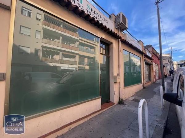 Local commercial à vendre 74m²