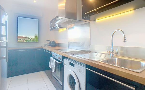 Appartement à vendre    3 pièces • 63,73 m2 Antibes