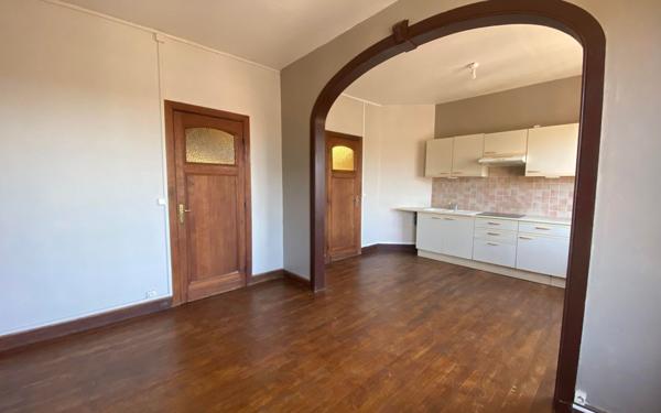 Appartement à louer    3 pièces •  Armentières