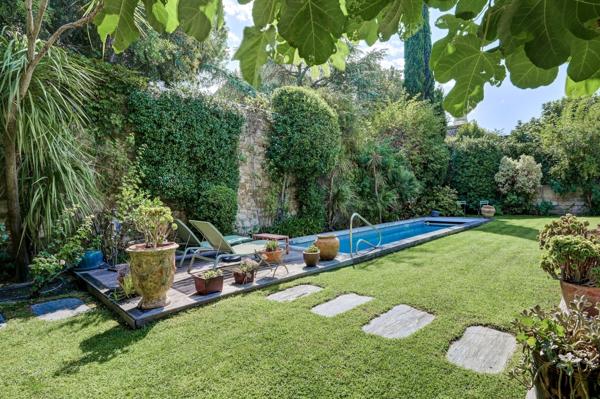 Vente Maison de luxe Villeneuve-lès-Avignon 5 Pièces 196 m²
