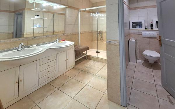 Maison à vendre    5 pièces •  Bardos