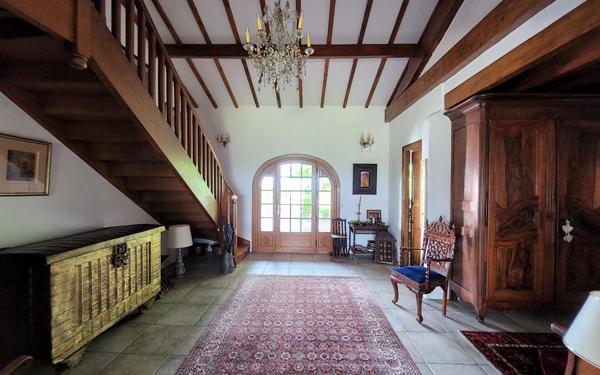 Maison à vendre    5 pièces •  Bardos