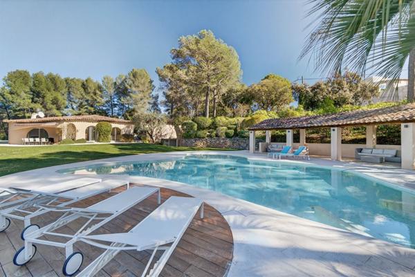 Vente Bastide Mouans-Sartoux 13 Pièces 540 m²