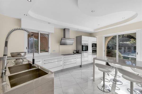 Vente Bastide Mouans-Sartoux 13 Pièces 540 m²