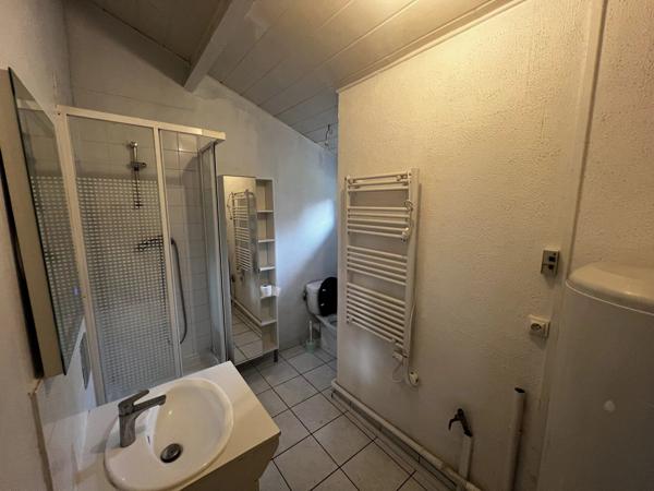 Vente                                                      Appartement
                        
                                         59 m2                     à Bouaye
