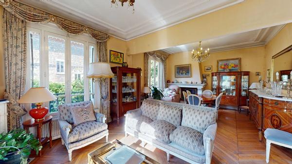 VILLEMOMBLE, Maison Meulière, secteur Eglise 6 pièces 130 m2