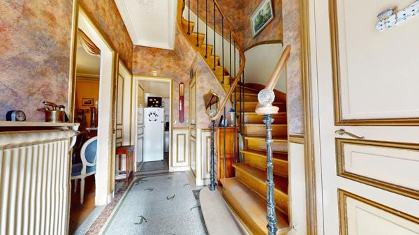 VILLEMOMBLE, Maison Meulière, secteur Eglise 6 pièces 130 m2