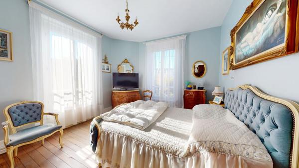 VILLEMOMBLE, Maison Meulière, secteur Eglise 6 pièces 130 m2