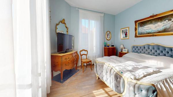 VILLEMOMBLE, Maison Meulière, secteur Eglise 6 pièces 130 m2