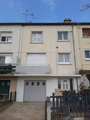 Maison proche tram, écoles et commerces