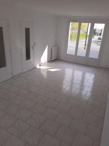 Maison proche tram, écoles et commerces