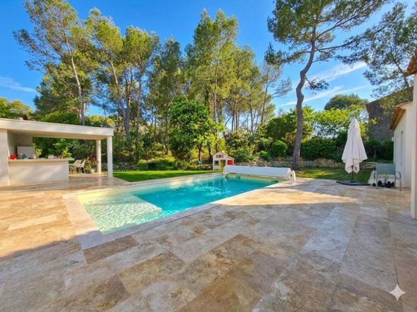Maison à vendre |  Saint-Clément-de-Rivière |  6 pièces | 174 m²