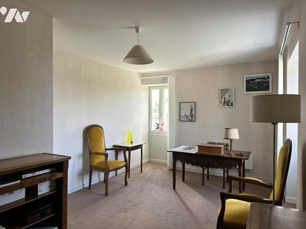 MAILLEZAIS BOURG - MAISON ANCIENNE EN BORD DE CONCHE