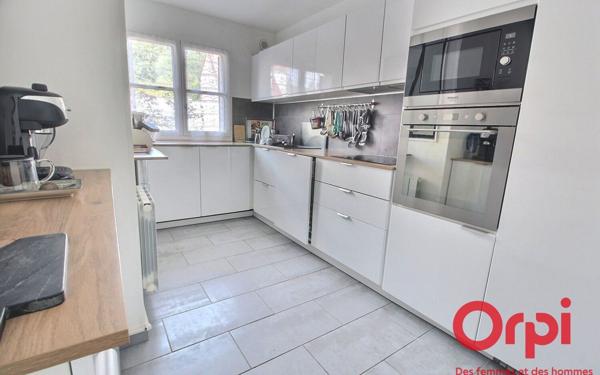 Maison à vendre    5 pièces •  Montigny-le-Bretonneux