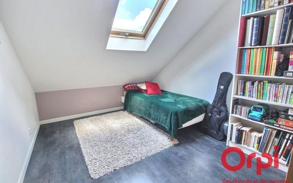 Maison à vendre    5 pièces •  Montigny-le-Bretonneux