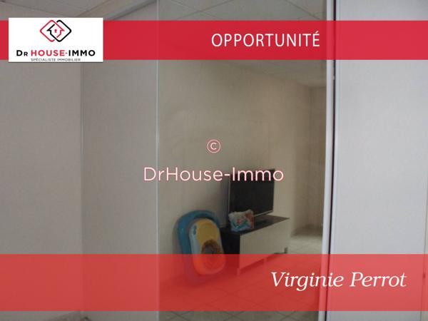 Immeuble à vendre 15 pièces de 550 m²