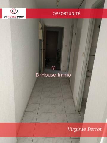 Immeuble à vendre 15 pièces de 550 m²