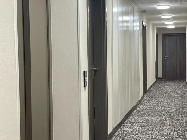 Opportunité à SURESNES 92 limite PUTEAUX - Immeuble récent de 2024, lumineux appartement de 3 pièces avec balcon à proximité des quais de Seine.