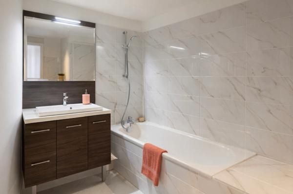 Opportunité à SURESNES 92 limite PUTEAUX - Immeuble récent de 2024, lumineux appartement de 3 pièces avec balcon à proximité des quais de Seine.