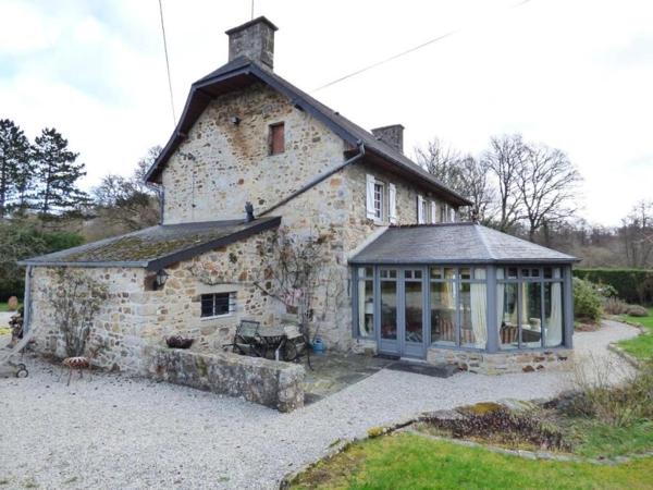 Maison de campagne avec piscine