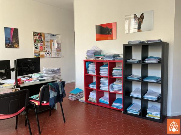 A louer local professionnel centre-ville Salon-de-Provence 53m² Salon de provence A louer local professionnel centre-ville Salon-de-Provence 53m² Salon de provence