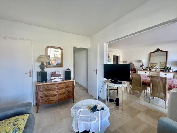Appartement 4 pièce(s) 2 chambre(s) 77 m²
