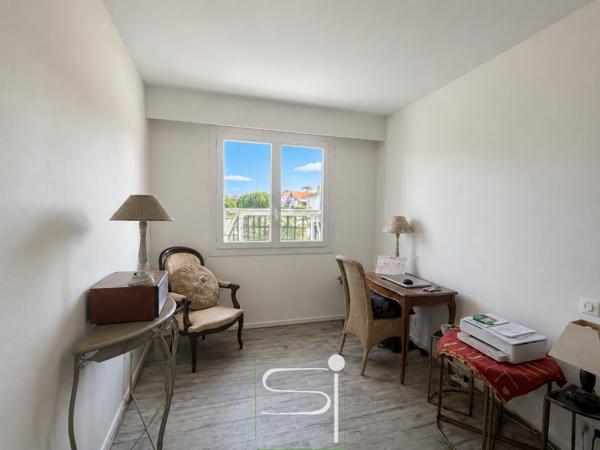 Appartement 4 pièce(s) 2 chambre(s) 77 m²