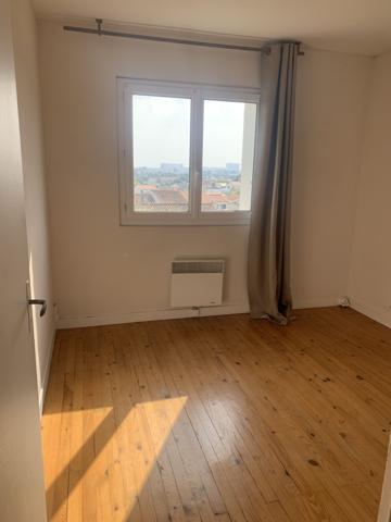 a vendre appart.type IV Lagord 17140