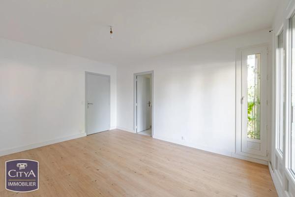 Appartement à vendre 1 pièce 27.96m² Blois (41000)
