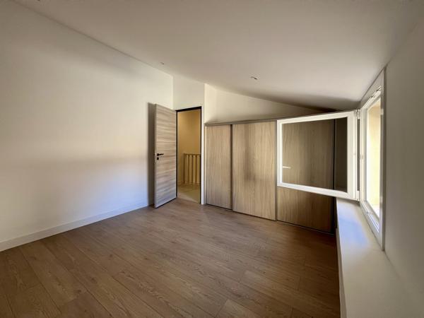 Marseille (13004) Maison de ville T4 entièrement rénovée - 13004 Marseille