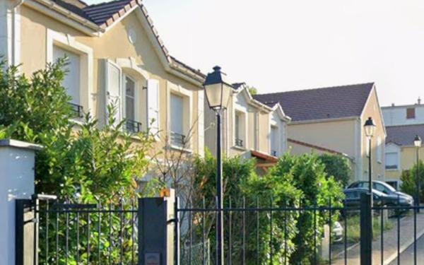 Maison à vendre    5 pièces • 100,66 m2 Argenteuil