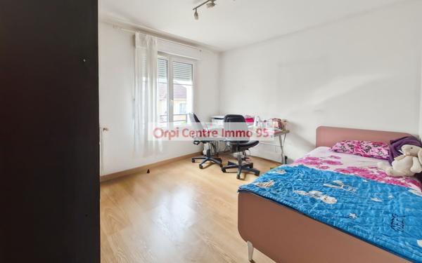 Maison à vendre    5 pièces • 100,66 m2 Argenteuil