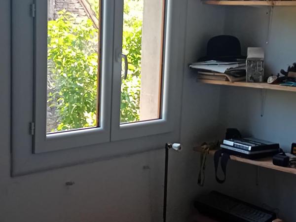 Maison  4 pièce(s) 104 m2 , grange