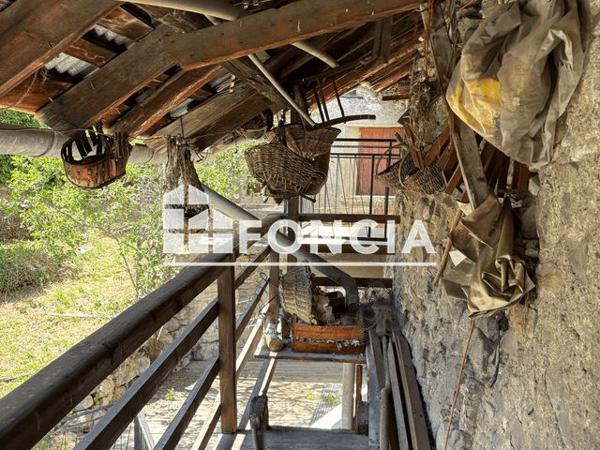 À vendre Maison 5 pièces 62 m² - Saint-martin-de-queyrières 05120