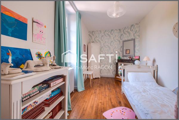 Une élégante maison ancienne pleine d’harmonie