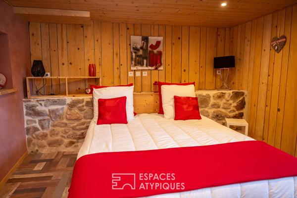 L’habitat rénové d’un ancien corps de ferme, en Ardèche