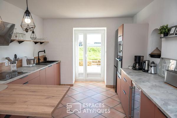 L’habitat rénové d’un ancien corps de ferme, en Ardèche