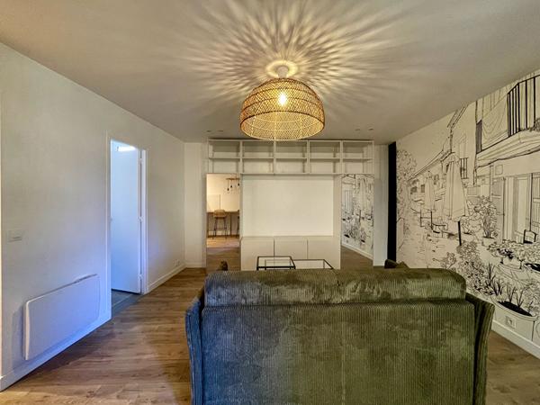Appartement Chatenay Malabry 1 pièce(s) 33.22 m2 ; Centre-Ville ; Commerces ; T10