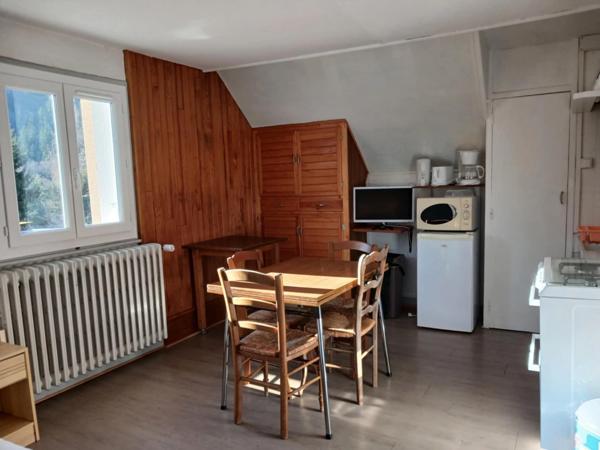 Immeuble 6 appartements locations saisonnières LA BOURBOULE (63)