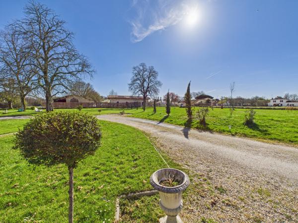 Magnifique chartreuse en peripherie de Bordeaux